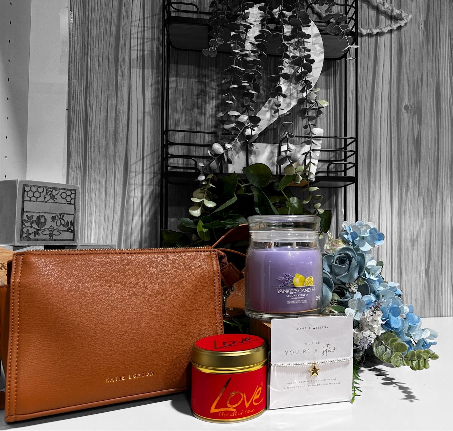 Gifts & Best Sellers